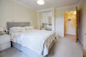 BEDROOM- click for photo gallery